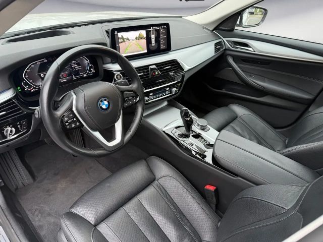 BMW 545 545e Sedan xDrive
