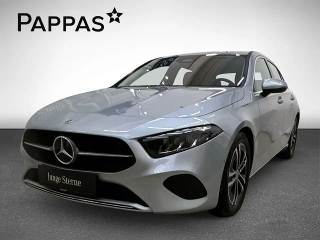 Mercedes-Benz A 180 A 180 d Hatchback