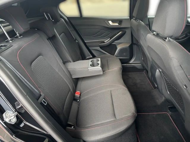 Ford Focus ST Line