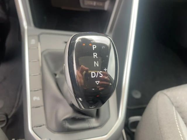 Volkswagen Polo DSG Life