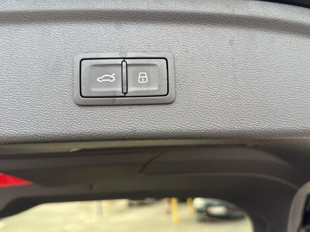 Audi A3 30 TFSI Sedan