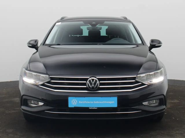 Volkswagen Passat 1.5 TSI Business DSG Variant