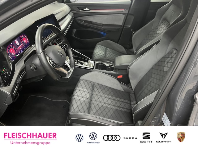 Volkswagen Golf 1.5 eTSI Golf VIII R-Line