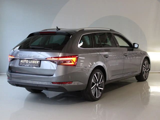 Skoda Superb 2.0 TDI Combi