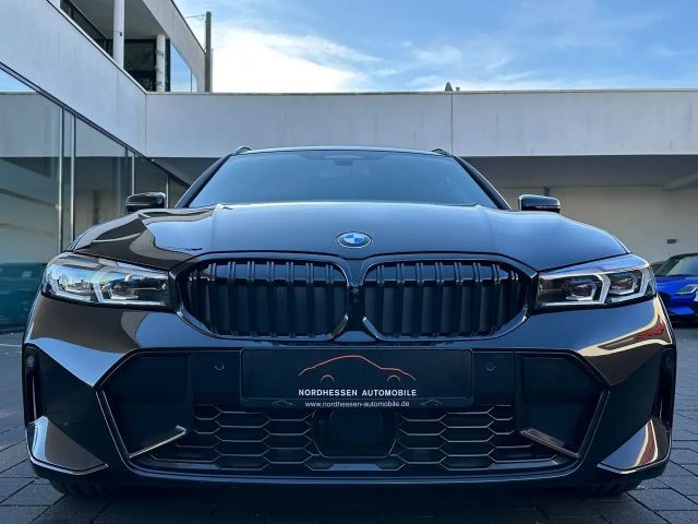 BMW 330 330i M-Sport Touring xDrive