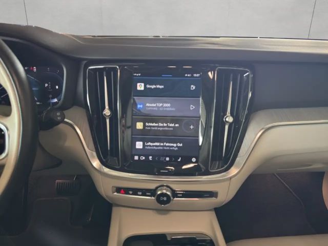 Volvo V60 Cross Country AWD Plus