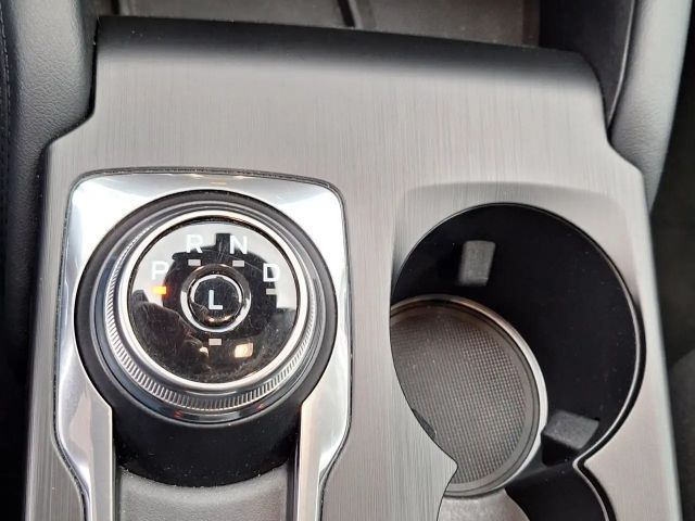 Ford Kuga AWD Hybrid Titanium