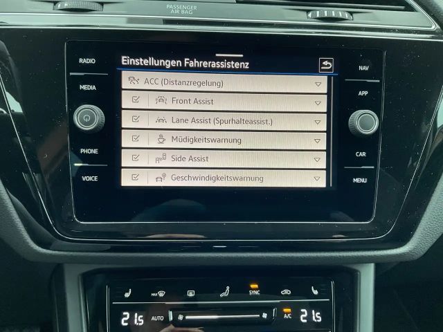 Volkswagen Touran 1.5 TSI DSG R-Line