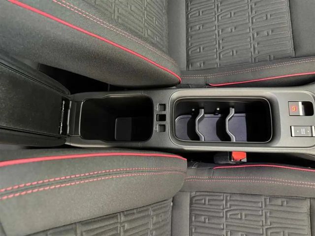 Fiat 600e (RED) LED, PDC, Apple CarPlay