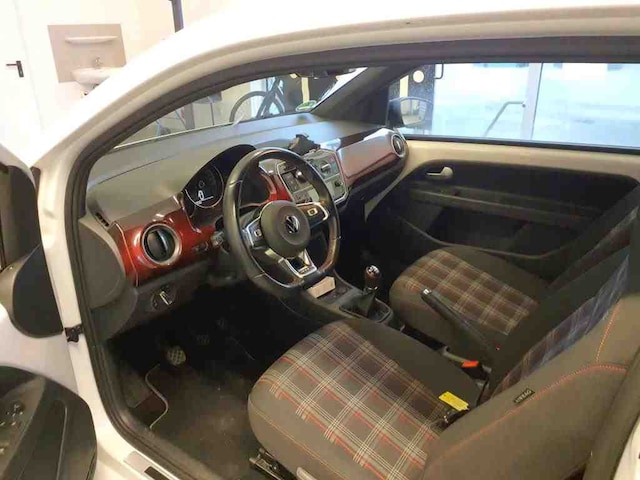 Volkswagen up! 1.0 TSI GTI