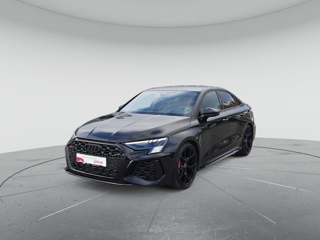 Audi RS3 Quattro S-Tronic Sedan