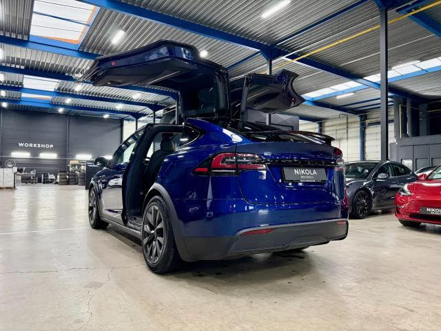 Tesla Model X Long Range