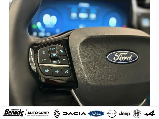 Ford Puma EcoBoost Titanium