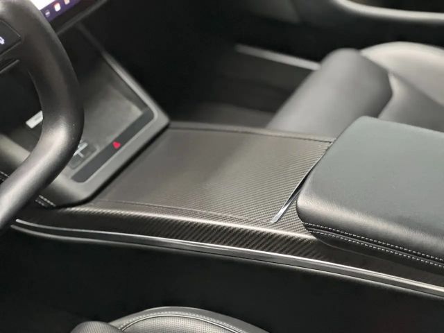 Tesla Model S Plaid