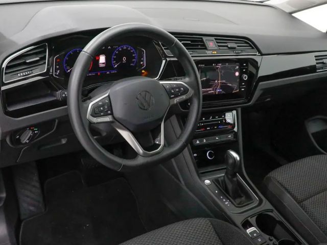 Volkswagen Touran 1.5 TSI DSG R-Line