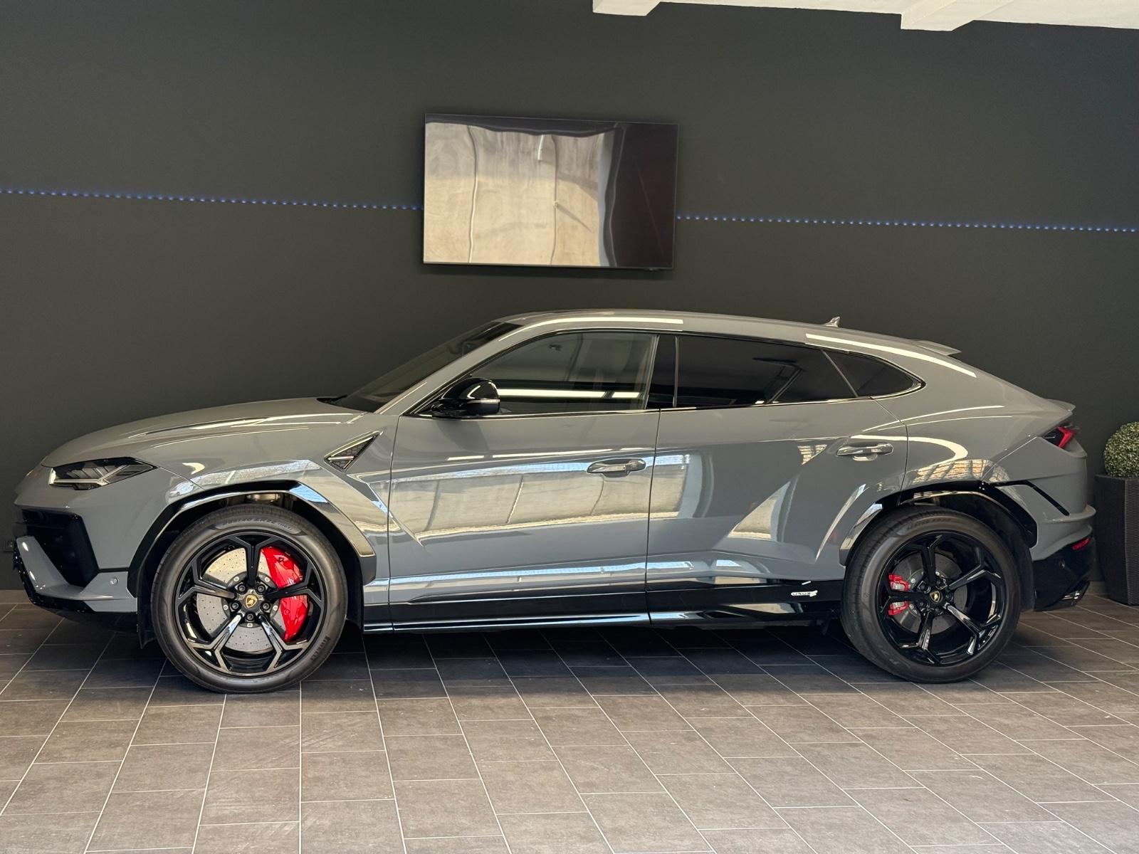 Lamborghini Urus S