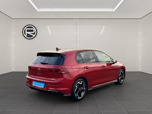 Volkswagen Golf 1.5 eTSI DSG Golf VIII R-Line