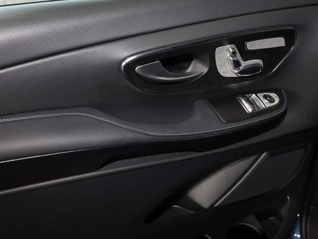 Mercedes-Benz V 300 AMG Line V 300 d
