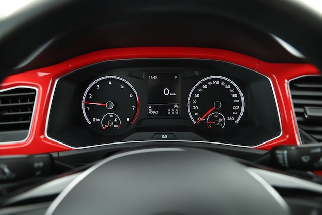 Volkswagen T-Roc 1.5 TSI DSG Sport