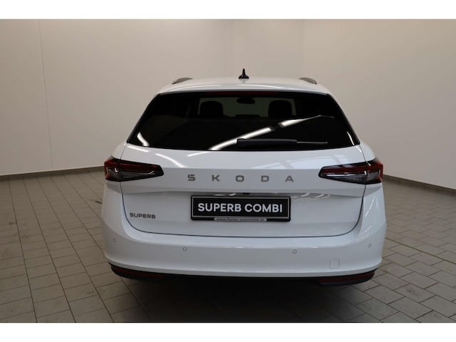 Skoda Superb 2.0 TDI Combi Selection