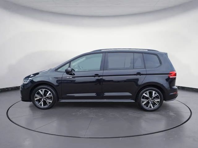 Volkswagen Touran 1.5 TSI DSG R-Line