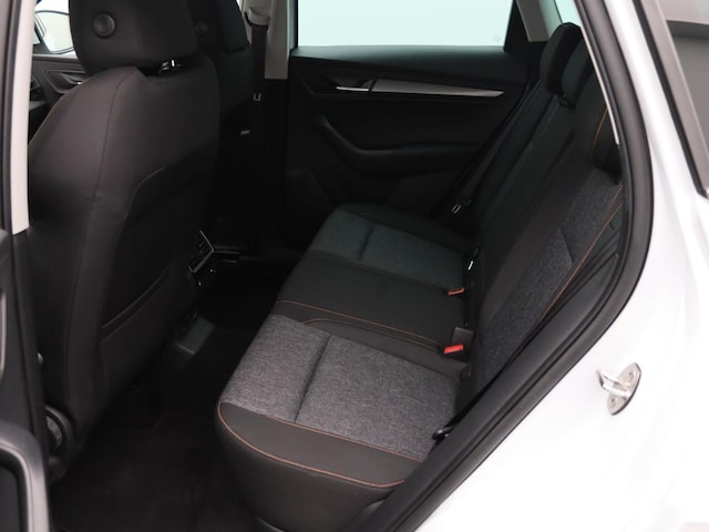 Skoda Karoq 1.5 TSI Ambition Clever