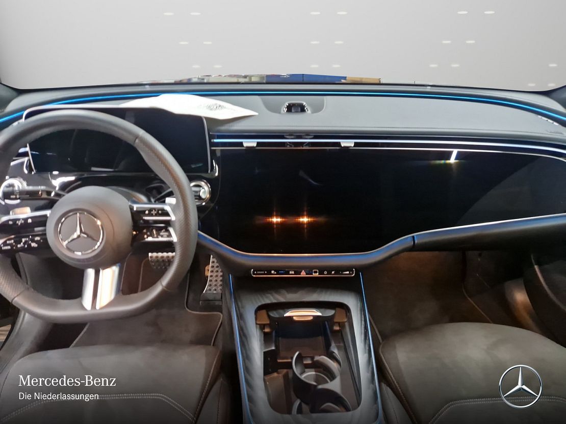 Mercedes-Benz E 200 Sedan