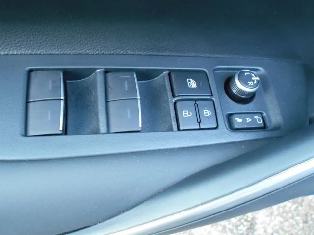 Suzuki Swace Flash Hybrid