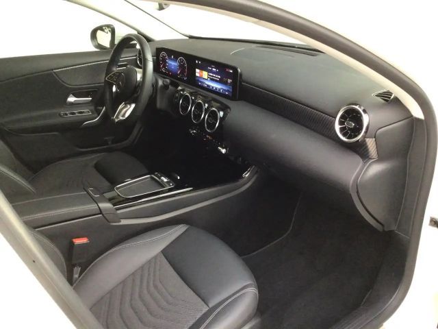 Mercedes-Benz A 200 Progressive