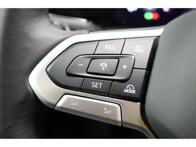 Volkswagen Golf 2.0 TDI DSG Golf VIII Style