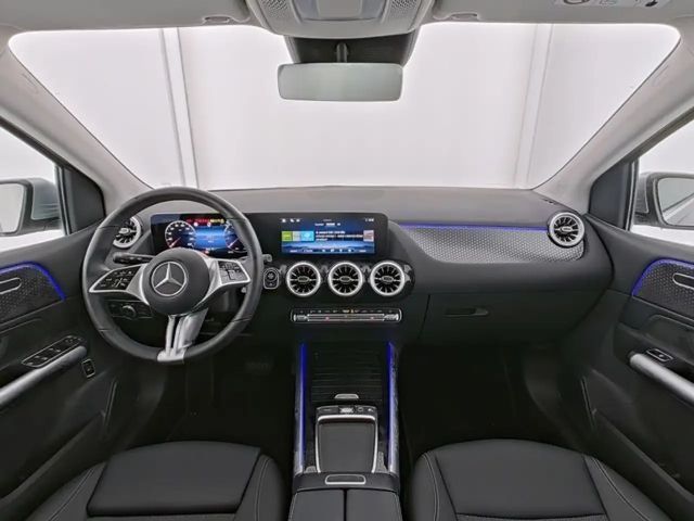 Mercedes-Benz B 180 Progressive Sedan