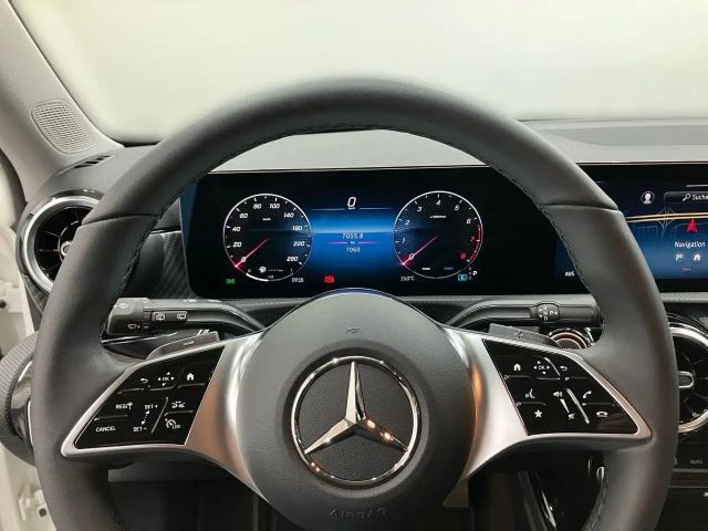 Mercedes-Benz A 180 Progressive