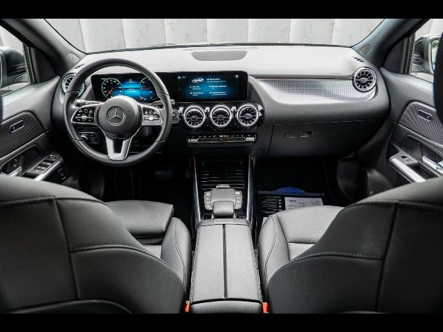 Mercedes-Benz EQA 300 4MATIC