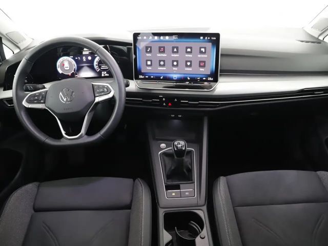 Volkswagen Golf Life Variant