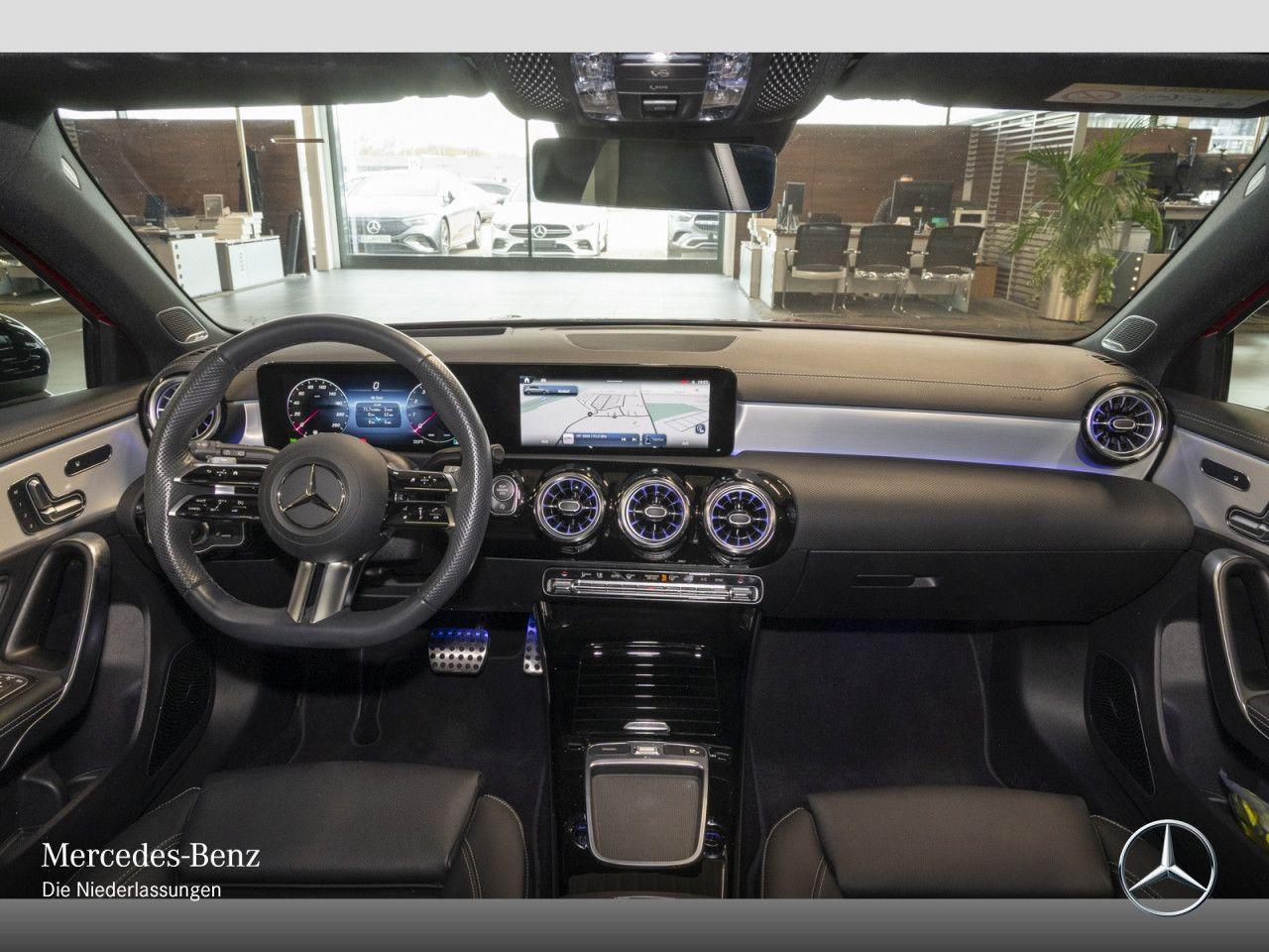 Mercedes-Benz A 250 4MATIC AMG Line