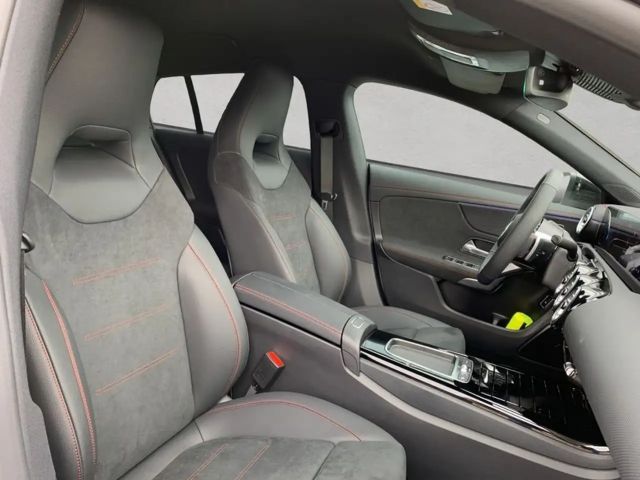 Mercedes-Benz CLA 200 CLA