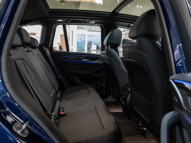 BMW X3 40i PANO AHK LED ACC W-LAN NAVI KAMERA