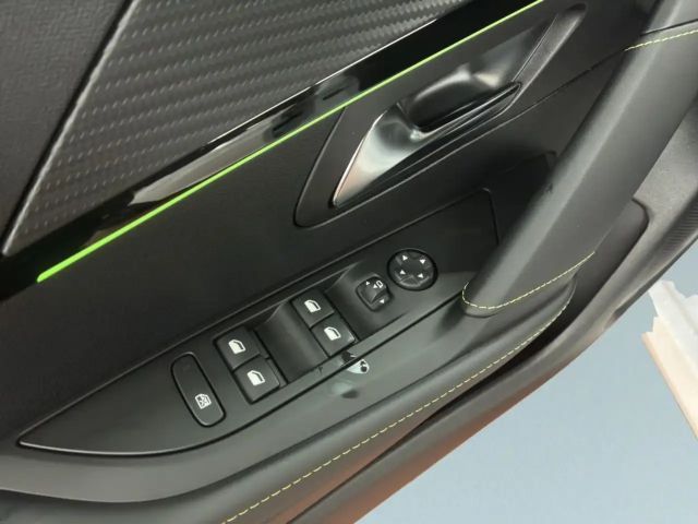 Peugeot 208 EAT8 GT-Line PureTech