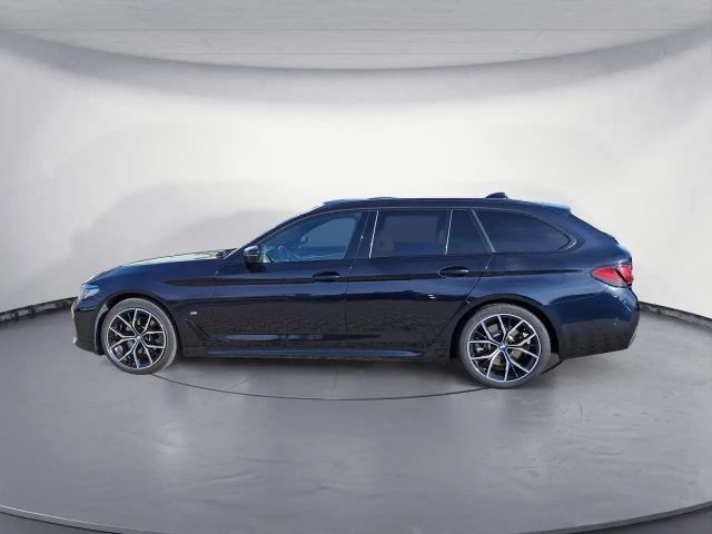 BMW 520 520d M-Sport Touring xDrive