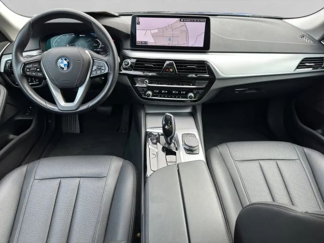 BMW 530 530e Touring