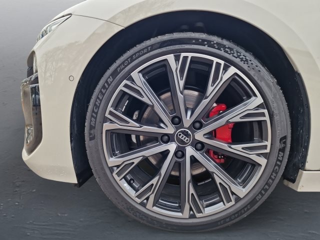 Audi A6 e-tron Avant