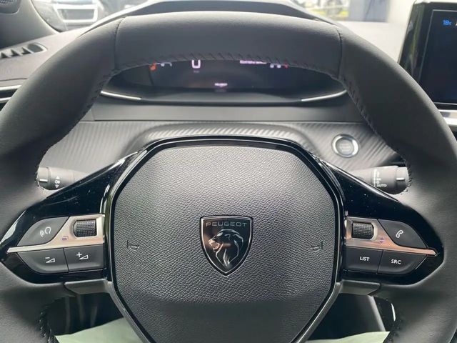 Peugeot 2008 Access Allure Pack