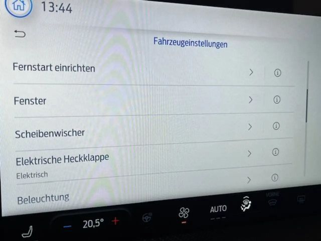 Ford Kuga Plug in Hybrid ST Line X