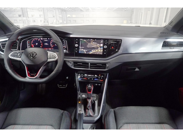 Volkswagen Polo 2.0 TSI DSG Sport