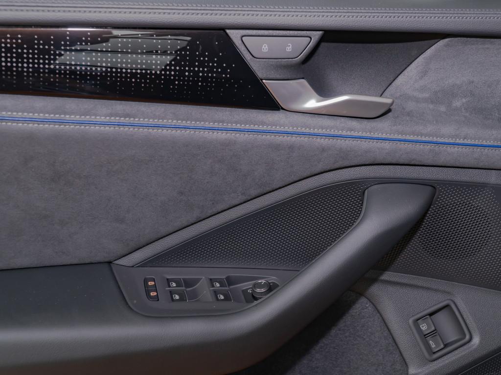 Volkswagen Passat R-Line eHybrid