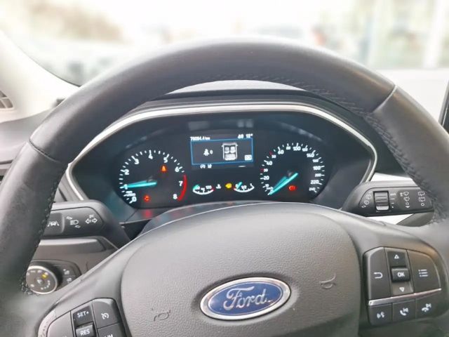 Ford Focus Cool & Connect