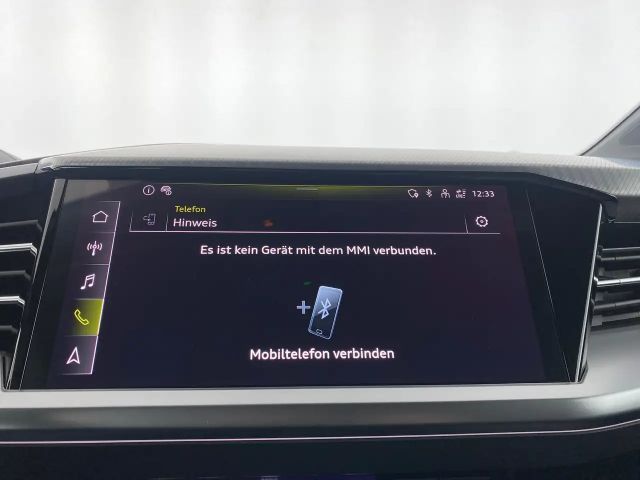 Audi Q4 e-tron Audi Q4 45 e-tron