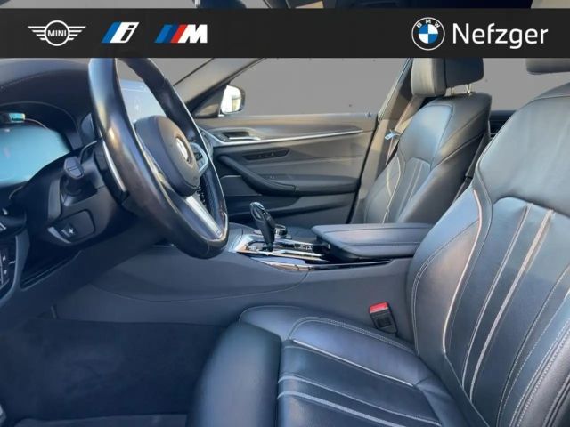 BMW 540 540d M-Sport Touring xDrive