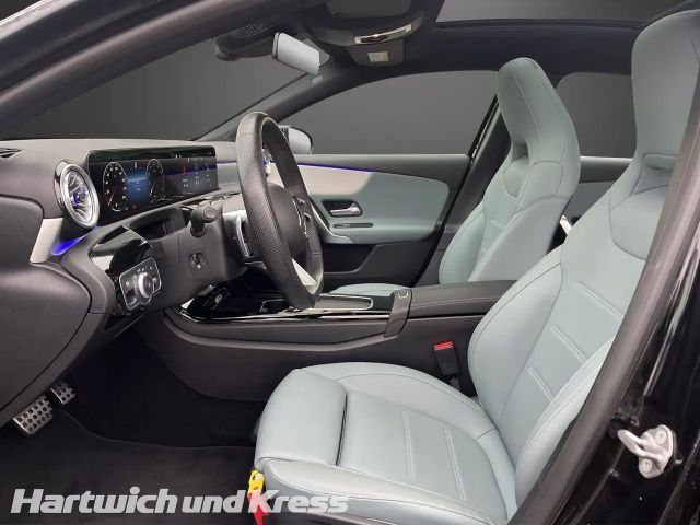 Mercedes-Benz A 220 4MATIC AMG Line