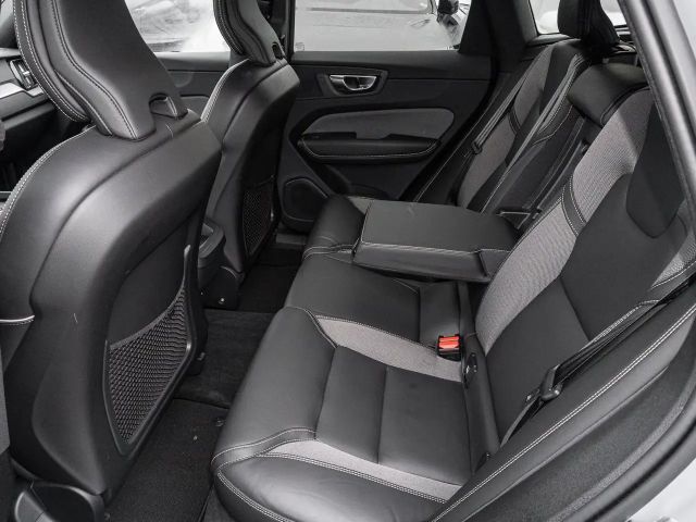 Volvo XC60 Dark Plus